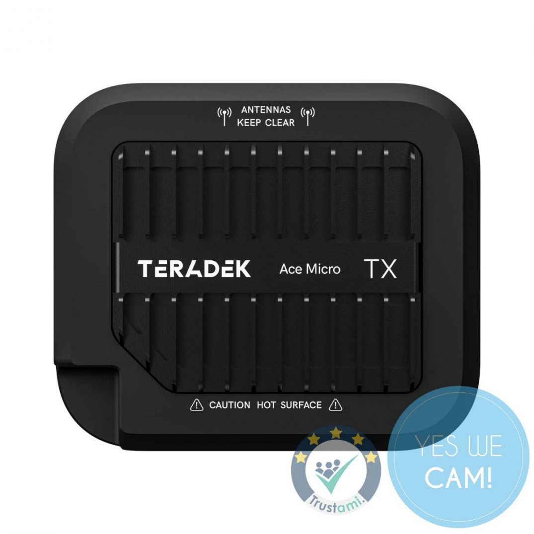 Teradek Ace Micro TX Videosender in der Vorderansicht mit Kühlrippen, Produktlogo und markiertem Antennenbereich.