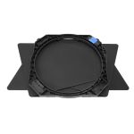 amaran Fresnel mit montierten 4-flügeligen Barn Doors zur präzisen Lichtformung