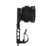 amaran Mini Fresnel montiert an amaran Ray 60c oder 120c, seitliche Ansicht mit Bowens-Halterung und kompakter Bauform