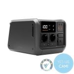 Tragbare Powerstation DJI Power 500 EU mit Display, AC-Steckdosen und USB-Anschlüssen in schräger Frontansicht