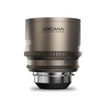 DZOFILM Arcana 45mm T2.1 1.5X Anamorph Cine-Objektiv in Frontansicht