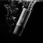 OutIn Nano Space Grey Portable Coffee Machine mit wasserabweisendem Design für mobile Einsätze