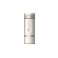 OutIn Fino Sandstone White tragbare elektrische Kaffeemühle in Weiß mit kompaktem Gehäuse 
